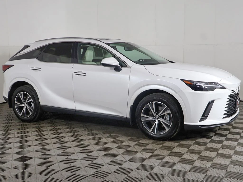 Used 2023 White Lexus 350h Premium image 15