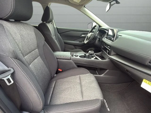 2026 Nissan Rogue SV - Photo 10
