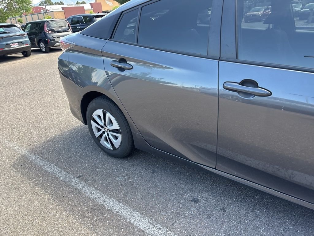 Used 2018 Gray Toyota Two image 14