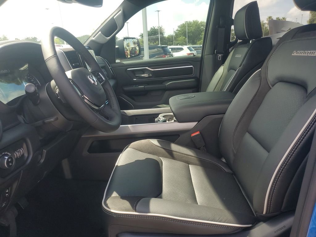 New 2026 Hydro Blue Pearl-Coat Exterior Paint RAM Laramie image 11