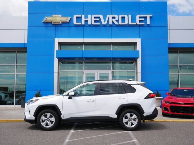 Used 2020 Toyota RAV4 XLE with VIN 2T3P1RFV0LW130119 for sale in Roseville, Minnesota