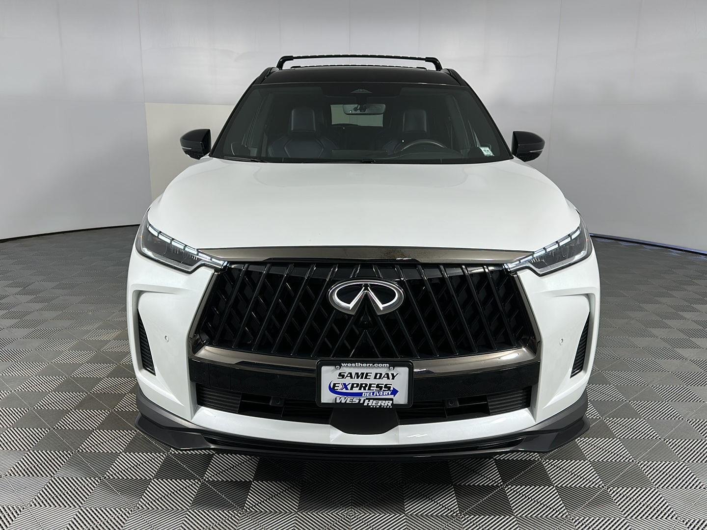 Used 2026 Radiant White/Black Obsidian INFINITI SPORT image 19