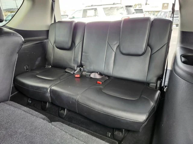 Used 2024 Gray INFINITI LUXE image 19