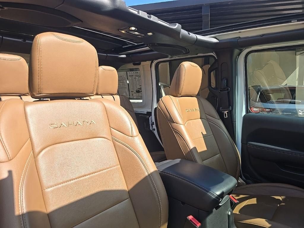 Used 2023 White Jeep Sahara image 35