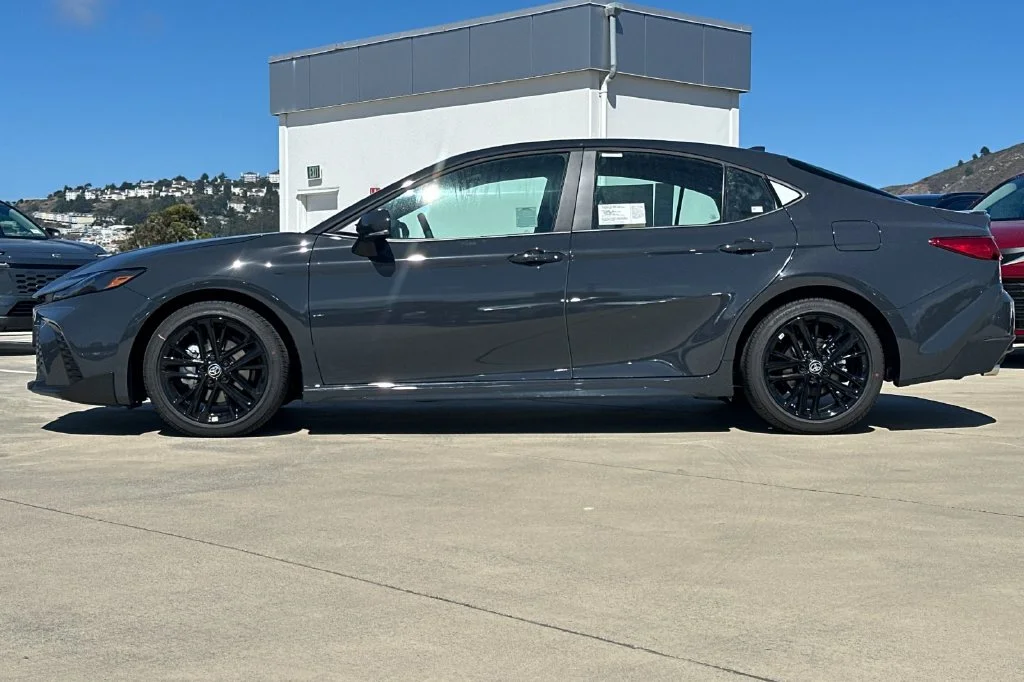 New 2026 Underground Toyota  SE image 7