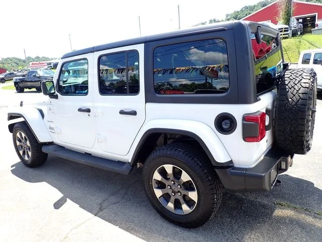 Used 2018 White Jeep Unlimited Sahara image 3