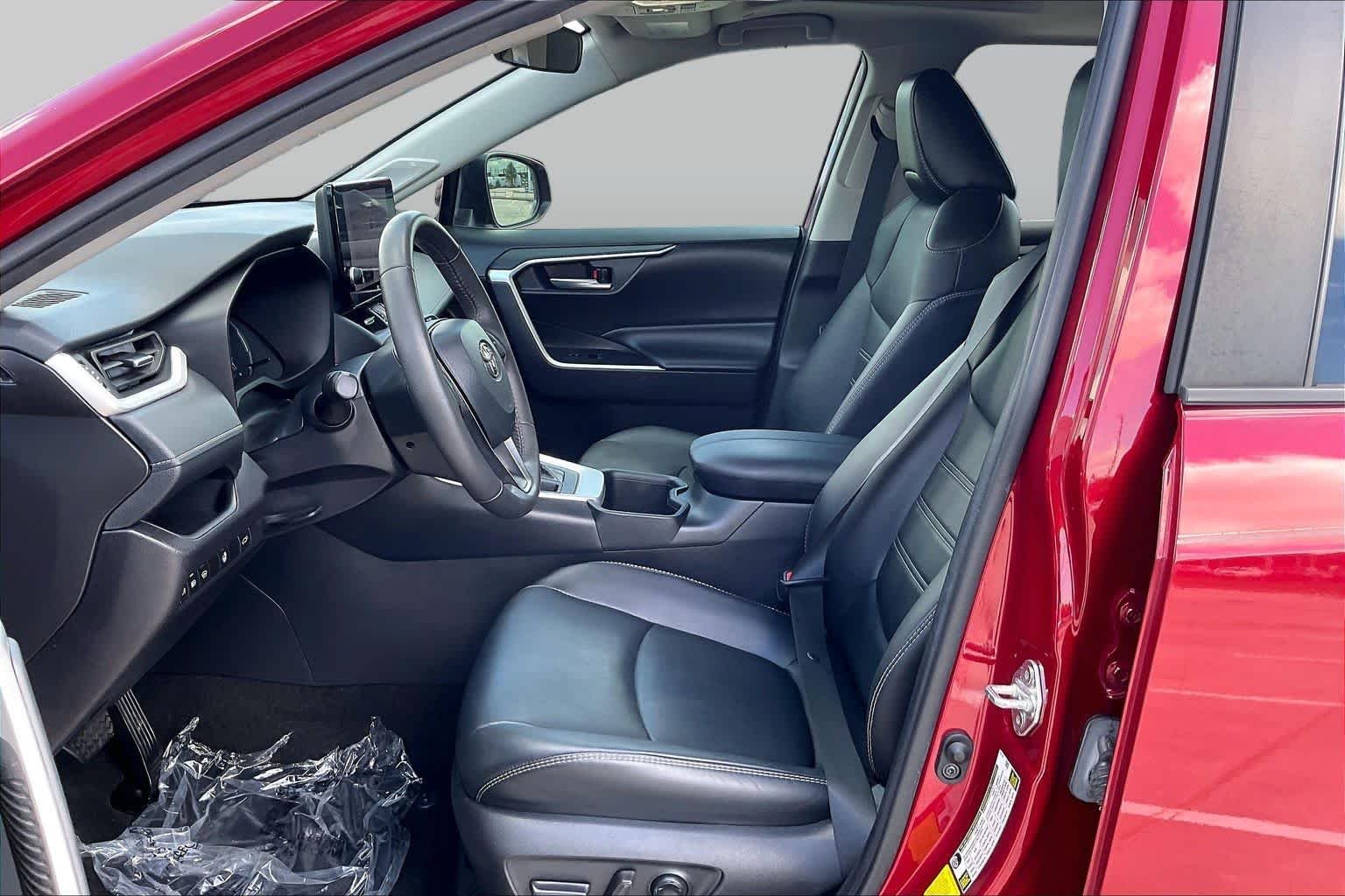Used 2024 Ruby Flare Pearl Toyota XLE Premium image 8