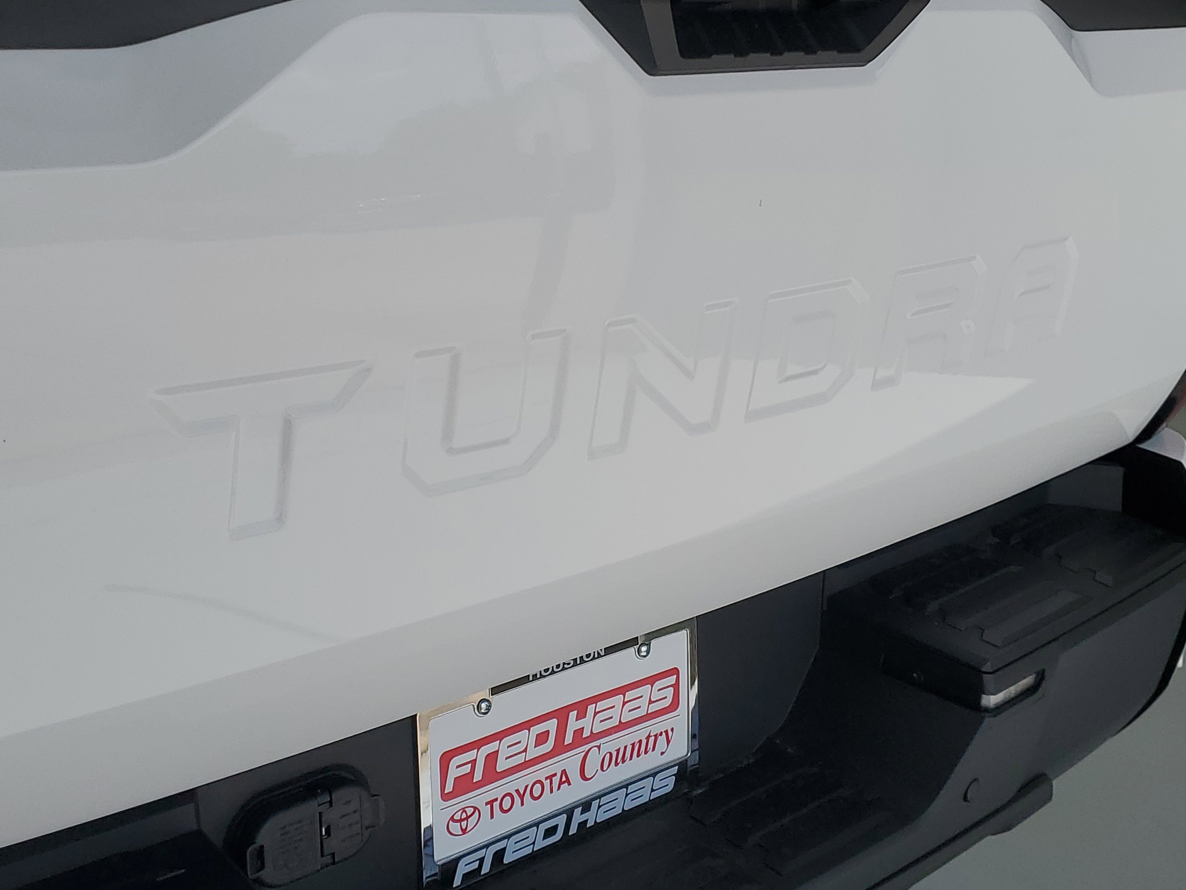 New 2026 Ice Cap Toyota  SR5 image 9