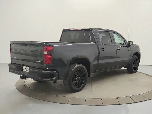 Used 2023 Gray Chevrolet Custom image 7