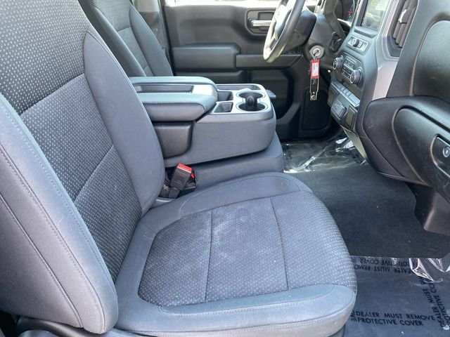 Used 2021 White Chevrolet Custom image 17