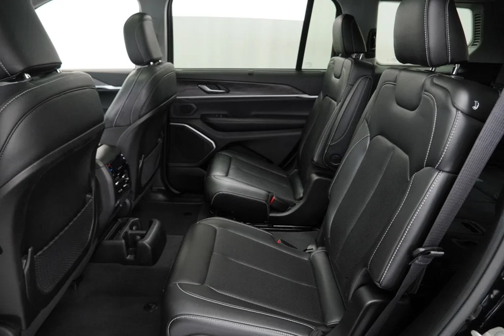 Used 2023 Black Jeep Limited image 19
