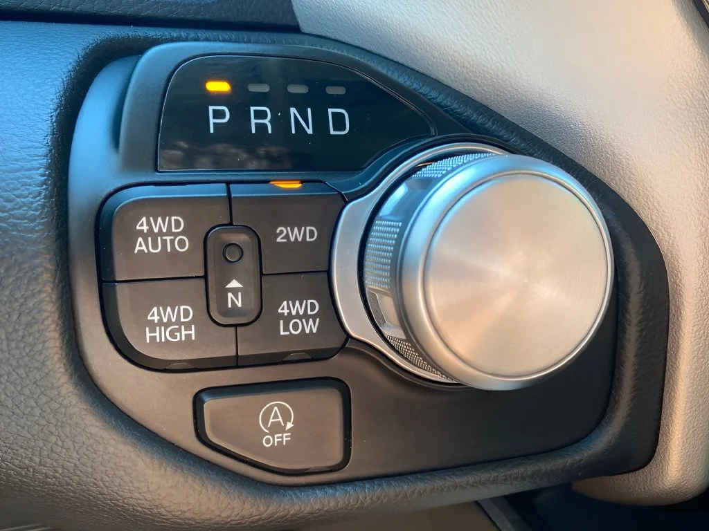 Used 2022  Ram Laramie image 25