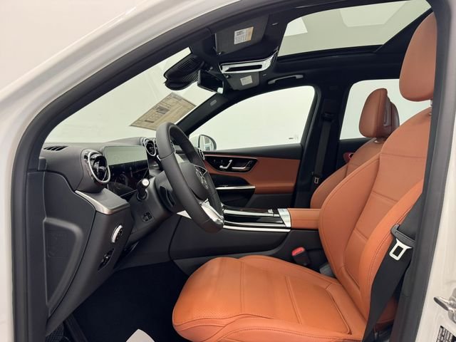 New 2026 Polar White Mercedes-Benz GLC 300 image 19