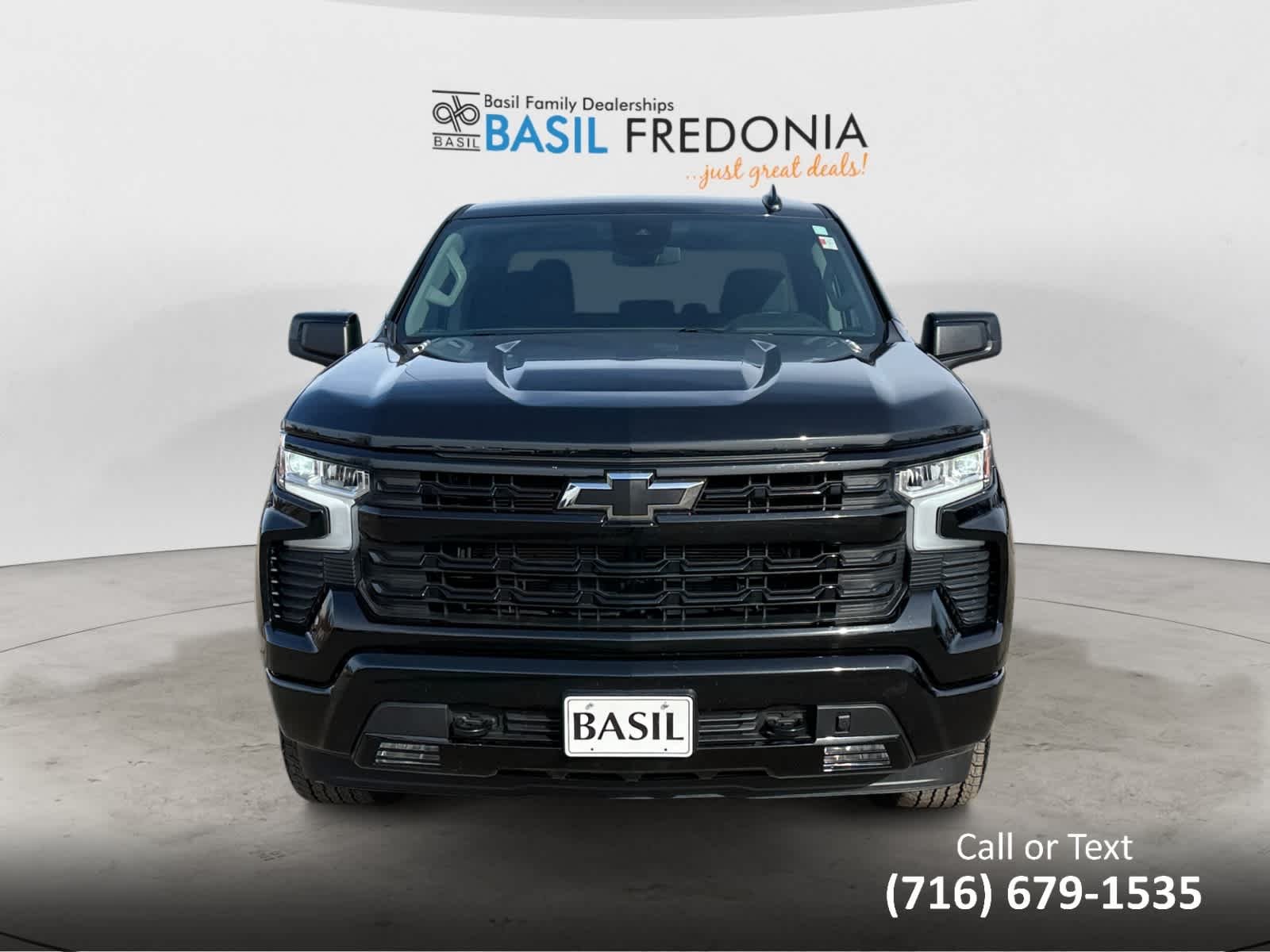Used 2025 Black Chevrolet RST image 13