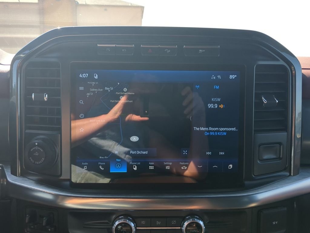 Used 2021  Ford Lariat image 21