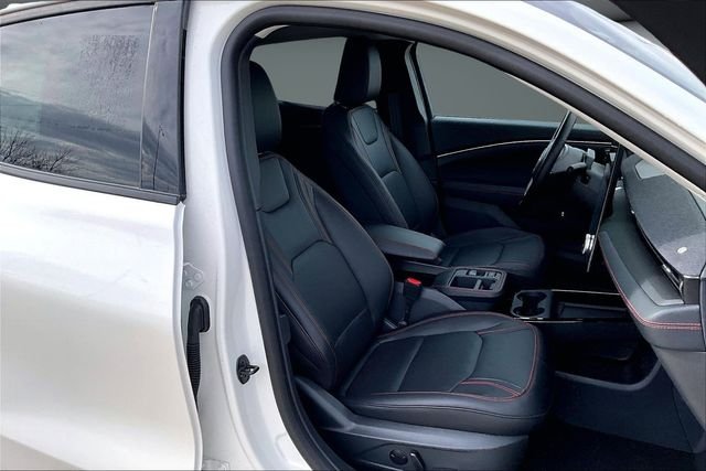 2025 Ford Mustang Mach-E Premium - Photo 11