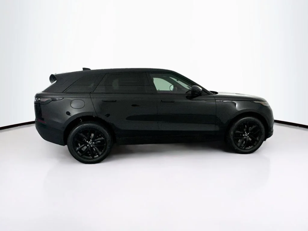 New 2026 Santorini Black Land Rover S image 4