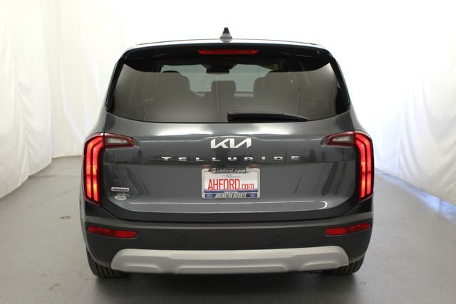 Used 2022 Gravity Gray Kia LX image 9