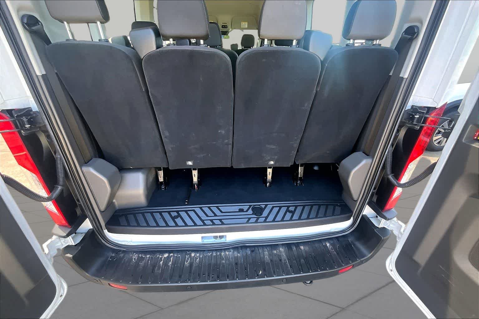 Used 2023 Oxford White Ford XLT image 19