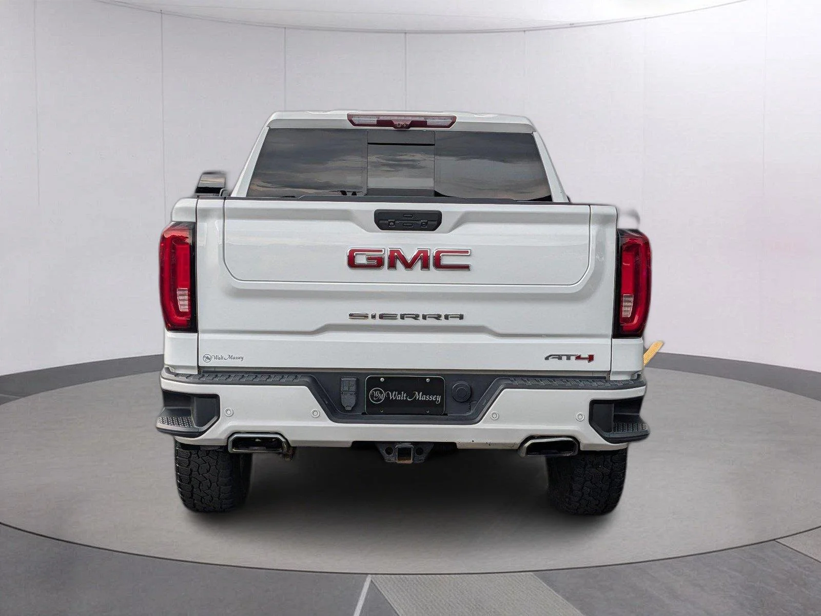 Used 2020 SUMMIT WHITE GMC AT4 image 4