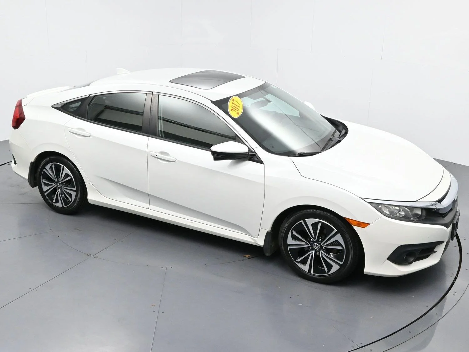 Used 2017 White Orchid Pearl Honda EX-T image 34