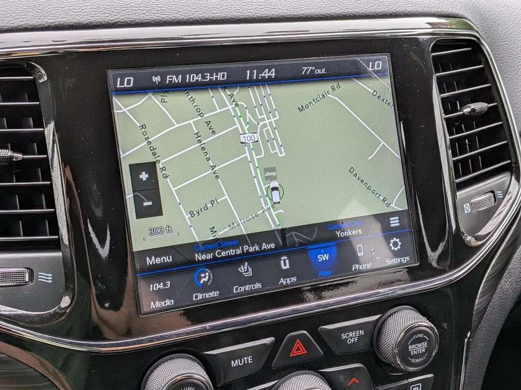 Used 2022 Black Jeep Laredo X image 18