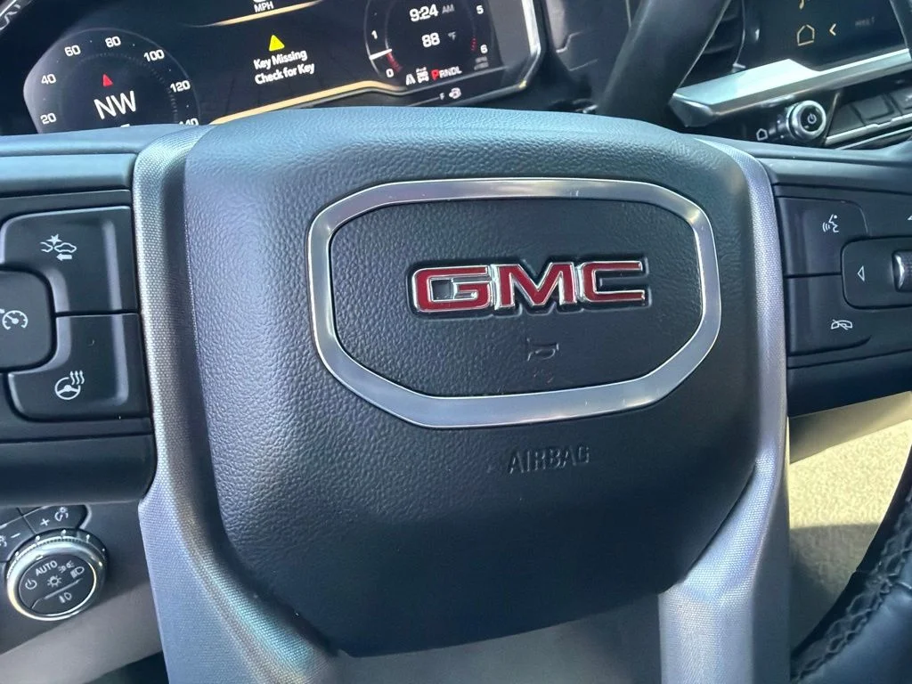 Used 2025 Summit White GMC SLT image 19