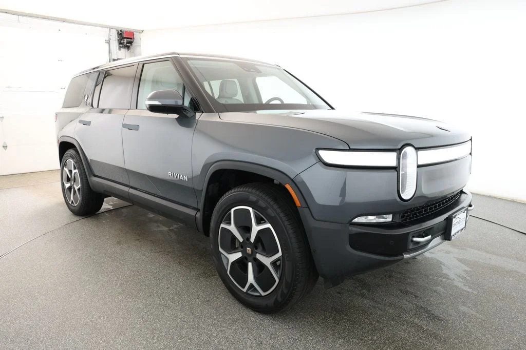 Used 2024 El Cap Granite Rivian Adventure Dual Motor Standard Pack w/ Ocean Coast Interior image 3