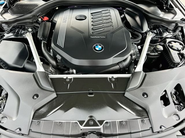 Used 2023 Black BMW 540i image 34