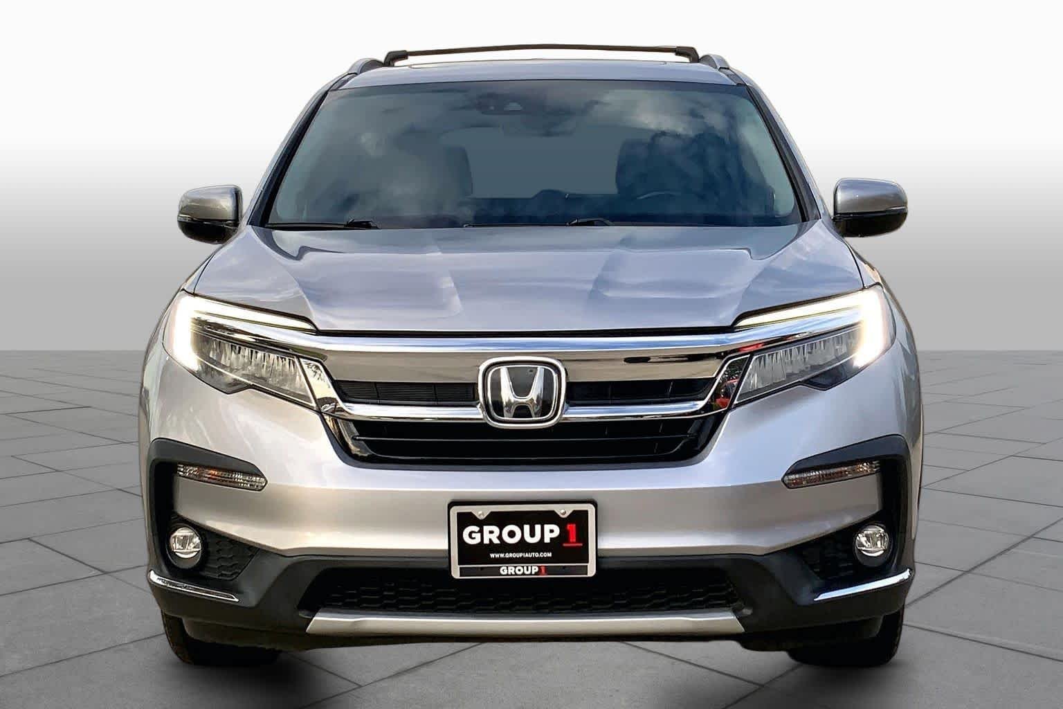 Used 2020 Lunar Silver Metallic Honda Elite image 4