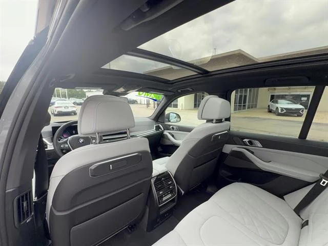 New 2026 Skyscraper Grey Metallic BMW xDrive40i image 26