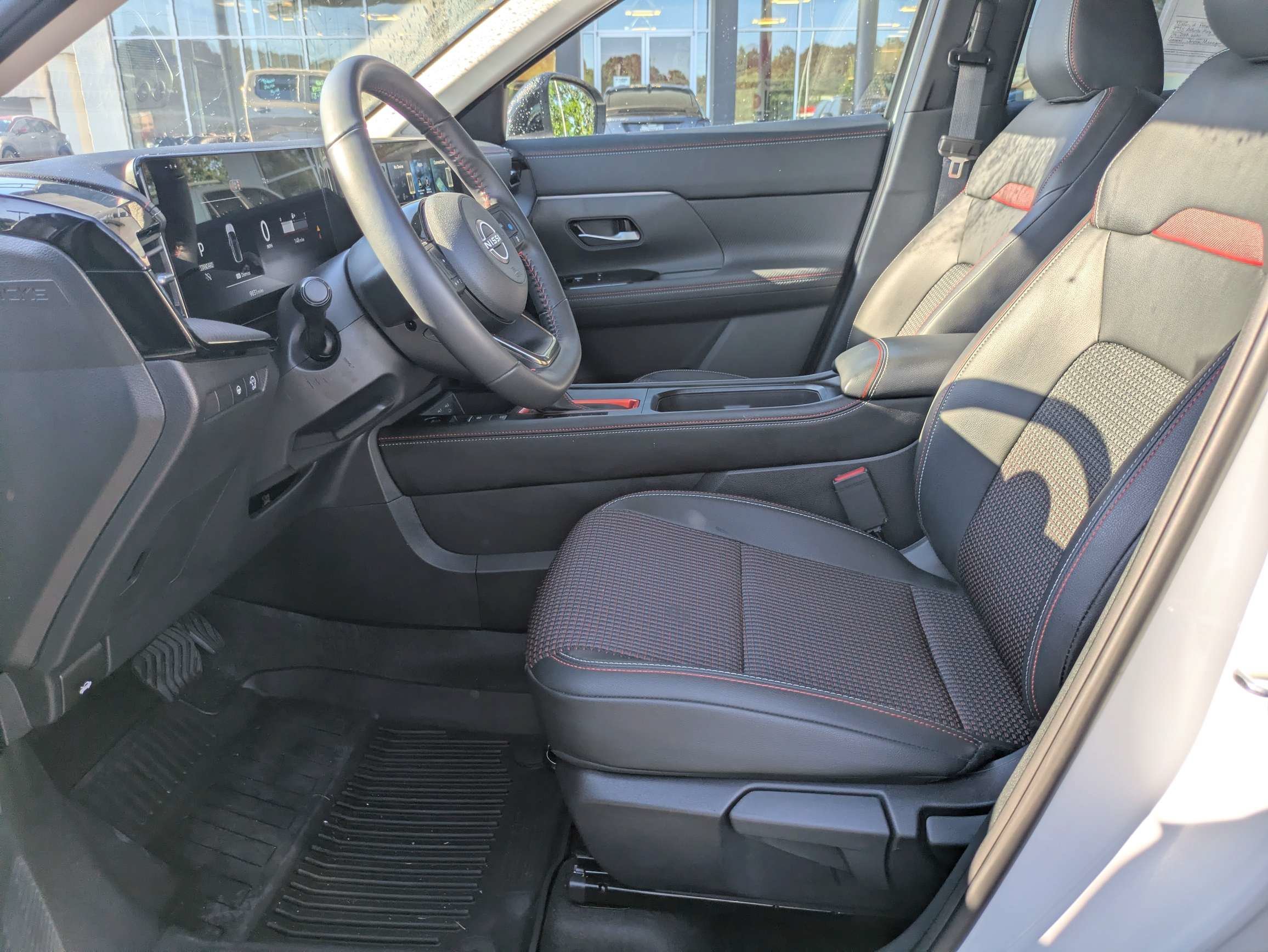 Used 2026 White Nissan SR image 16