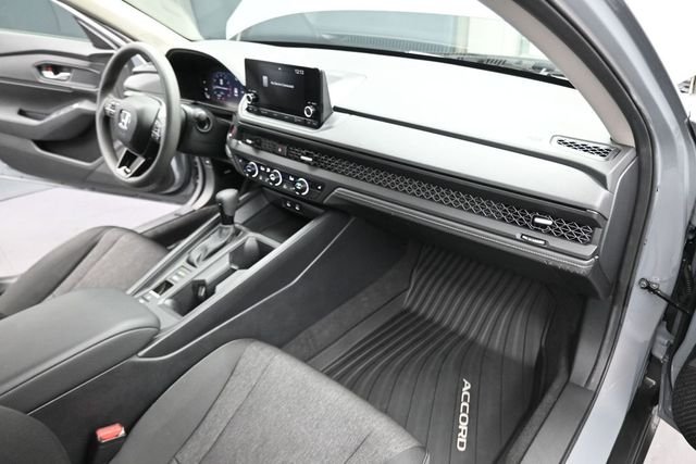 2025 Honda Accord SE - Photo 22
