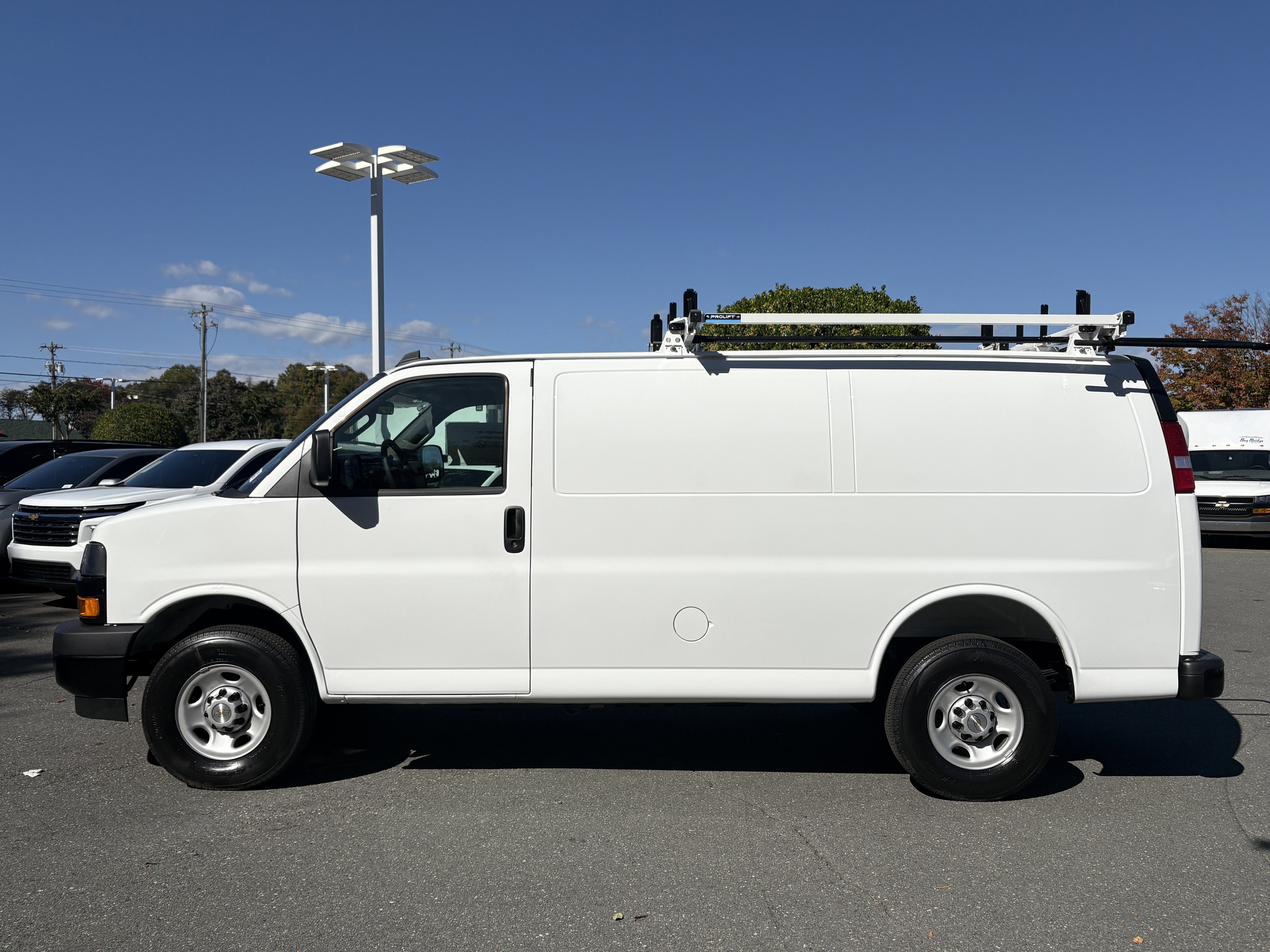 New 2025 Summit White Chevrolet WT image 2