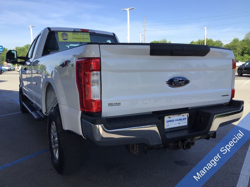 Used 2019 White Ford XL image 9