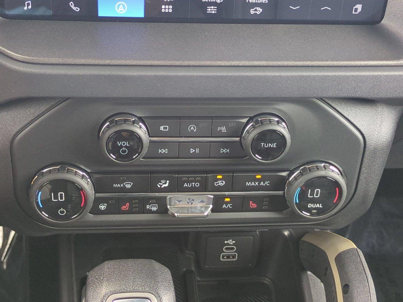New 2026 Marsh Gray Ford Badlands® image 27