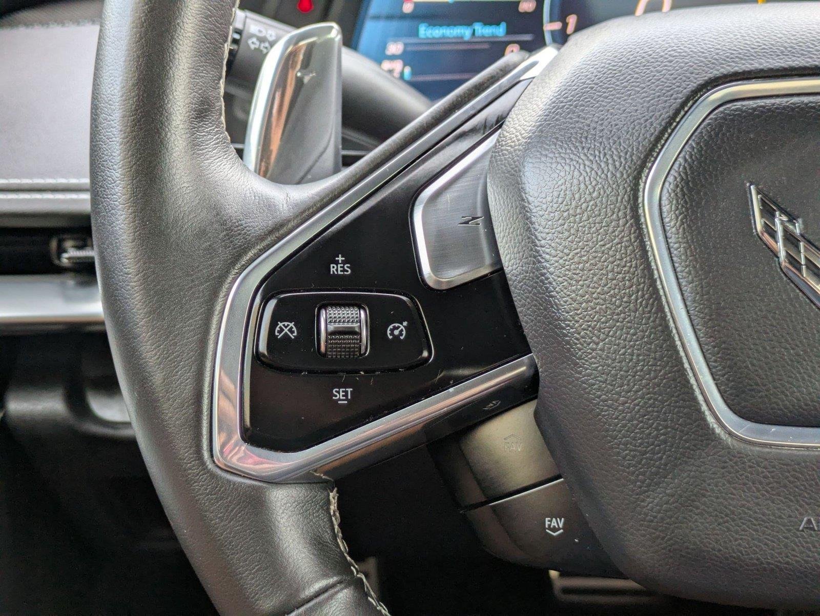 Used 2023 Arctic White Chevrolet 1LT image 17
