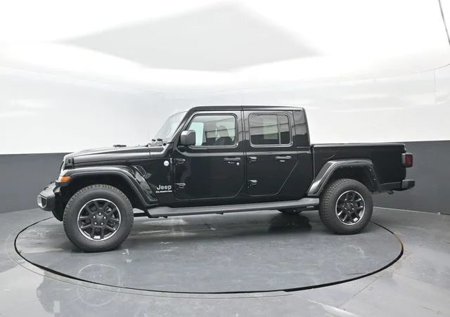 Certified Used 2022 Black Clearcoat Jeep Overland image 4