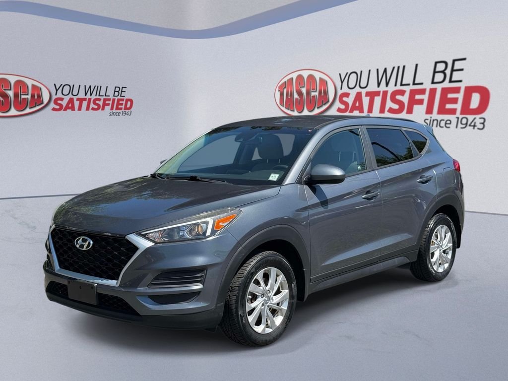 Used 2019 Gray Hyundai SE image 3