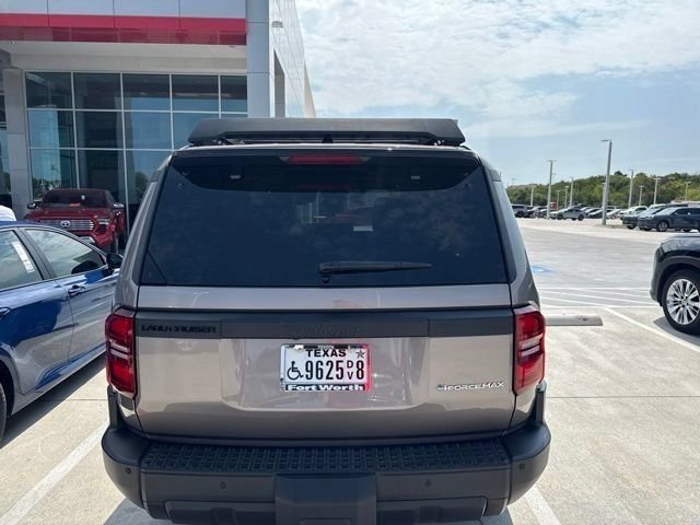Used 2025  Toyota 1958 image 6