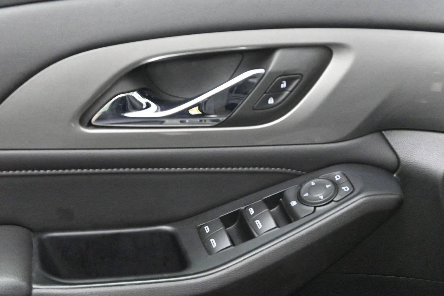 Used 2023 Mosaic Black Metallic Chevrolet LT Cloth image 11