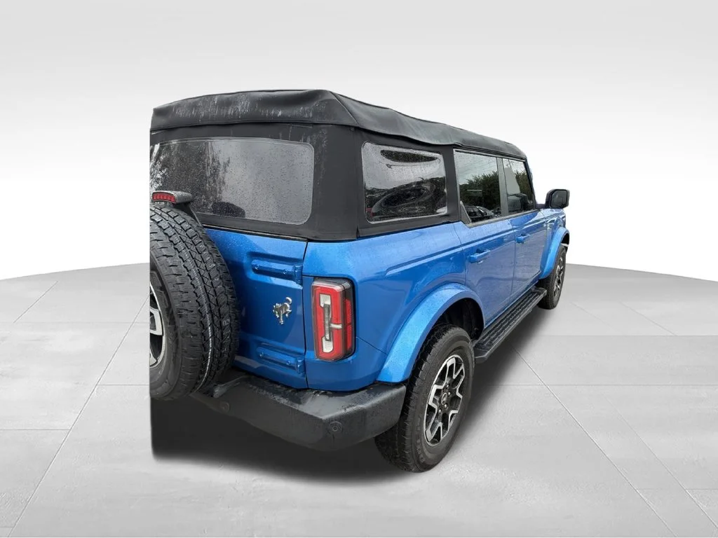Used 2024 Blue Ford Outer Banks image 7