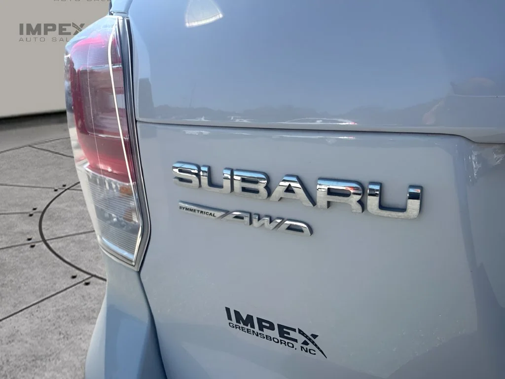 Used 2017 White Subaru 2.5i Touring image 30