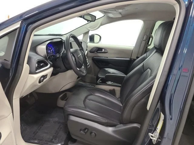 Used 2023 Fathom Blue Pearlcoat Chrysler Touring L image 14