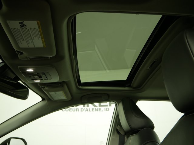 Certified Used 2020 Wind Chill Pearl Toyota Hybrid XLE image 10
