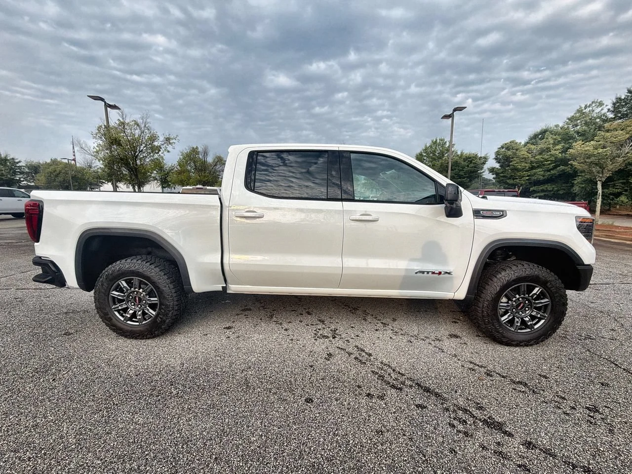 New 2026 Summit White GMC AT4X image 9
