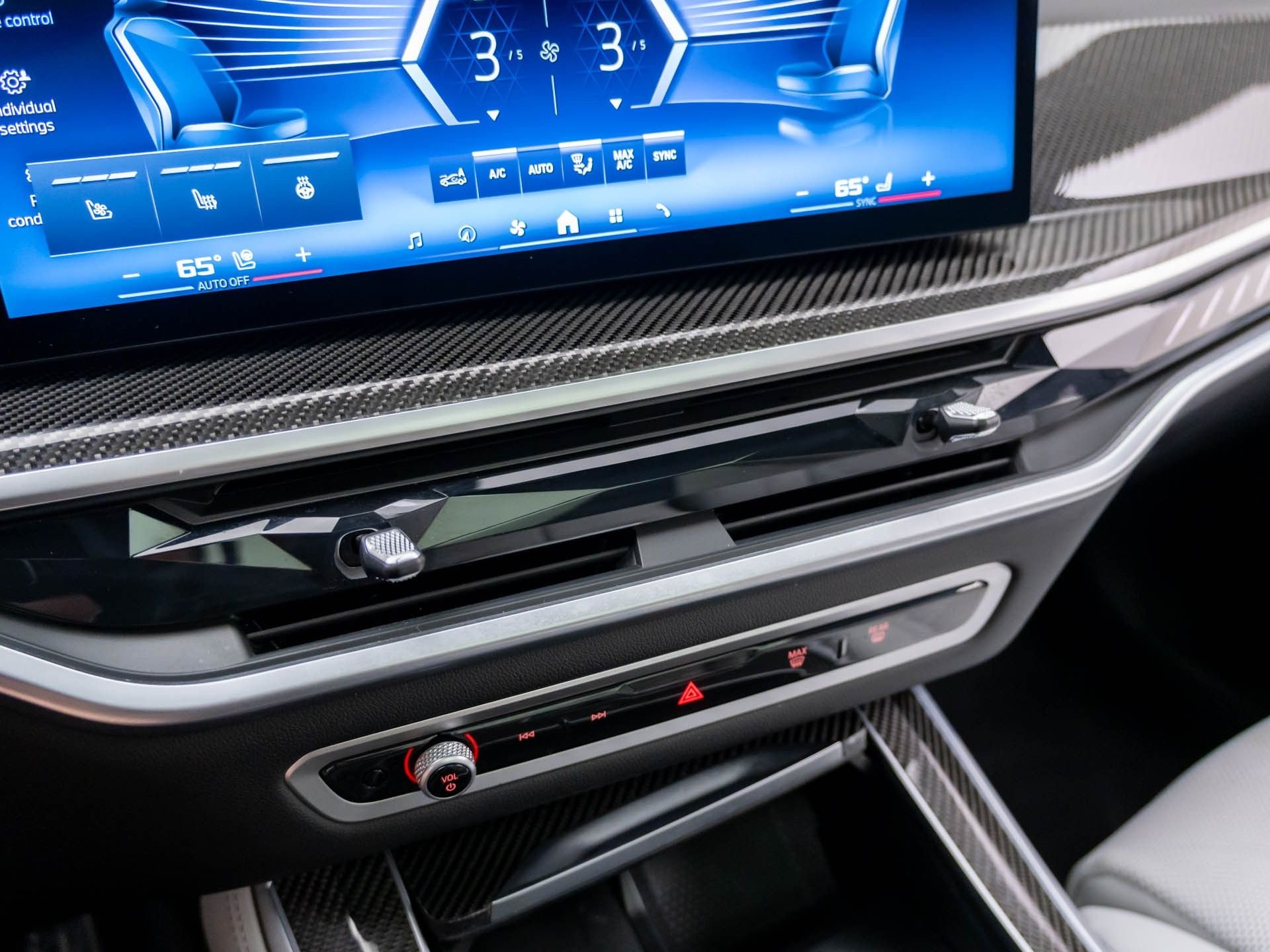 Certified Used 2025 Skyscraper Grey Metallic BMW M60i image 29