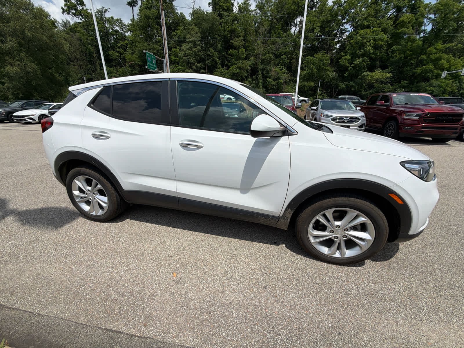 Used 2023 Summit White Buick Preferred image 4