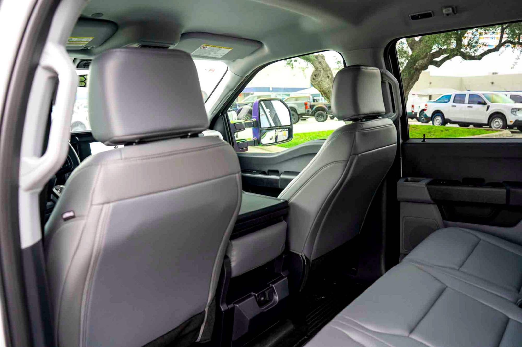 New 2026 Oxford White Ford XL image 19
