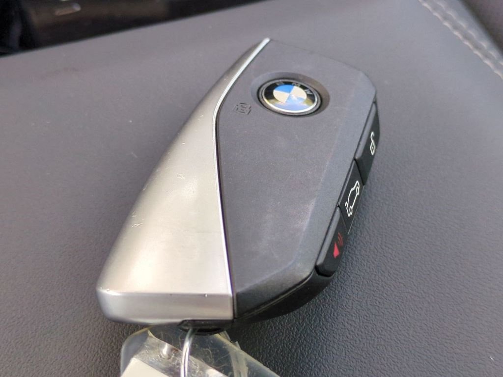New 2026 Dark Graphite BMW 30 xDrive image 29